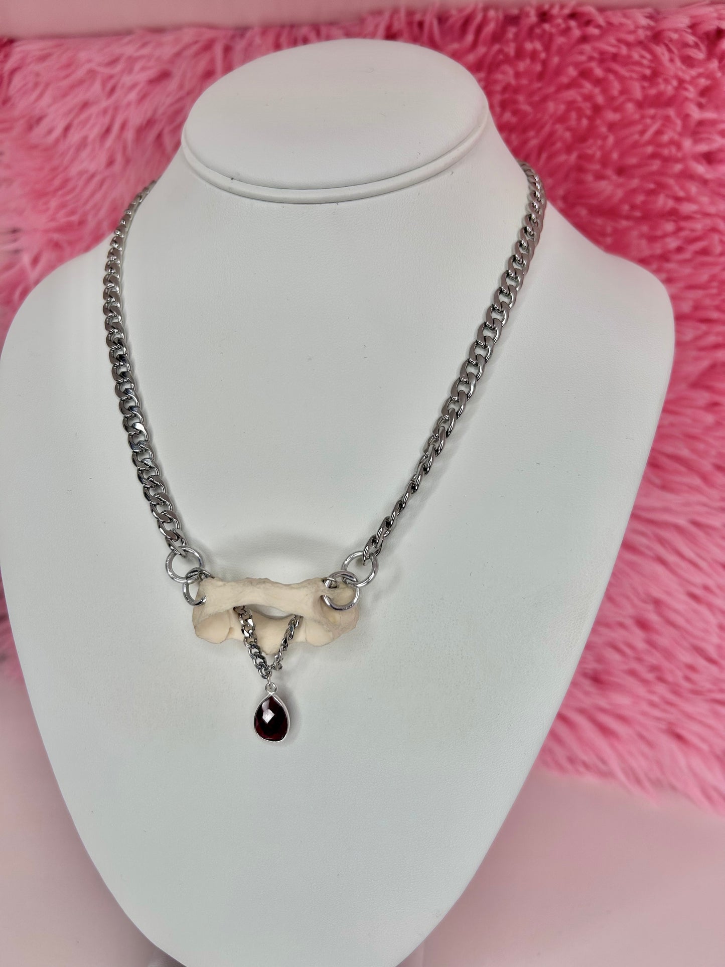 "𝕰𝖉𝖎𝖙𝖍" Necklace