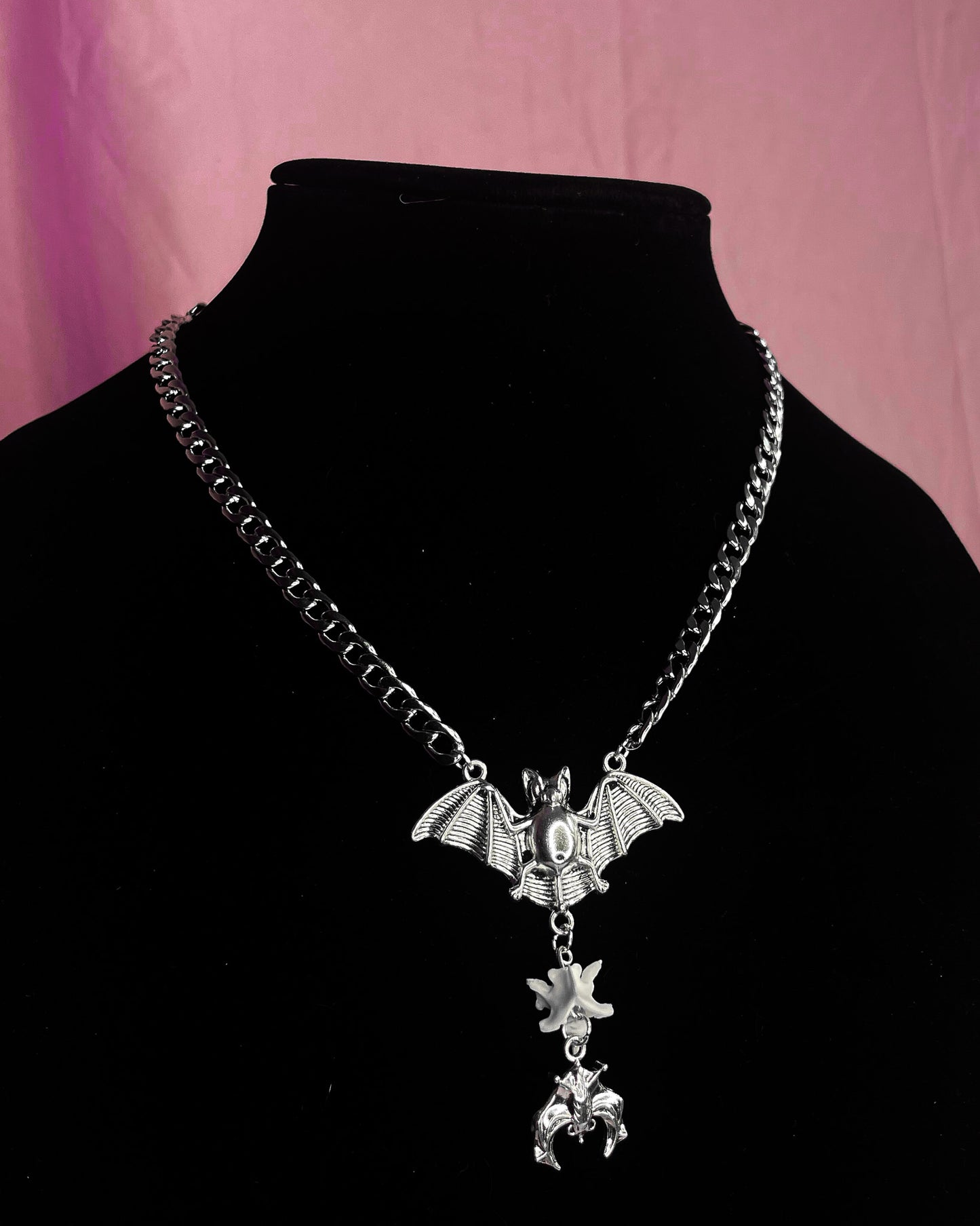 "𝕭𝖊𝖑𝖑𝖆" Necklace