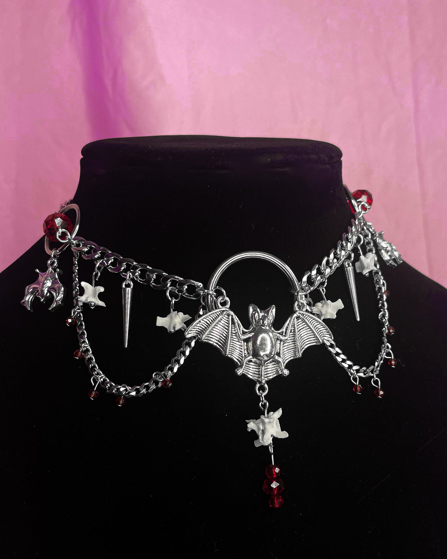 "𝕸𝖎𝖈𝖍𝖆𝖊𝖑" Necklace Red