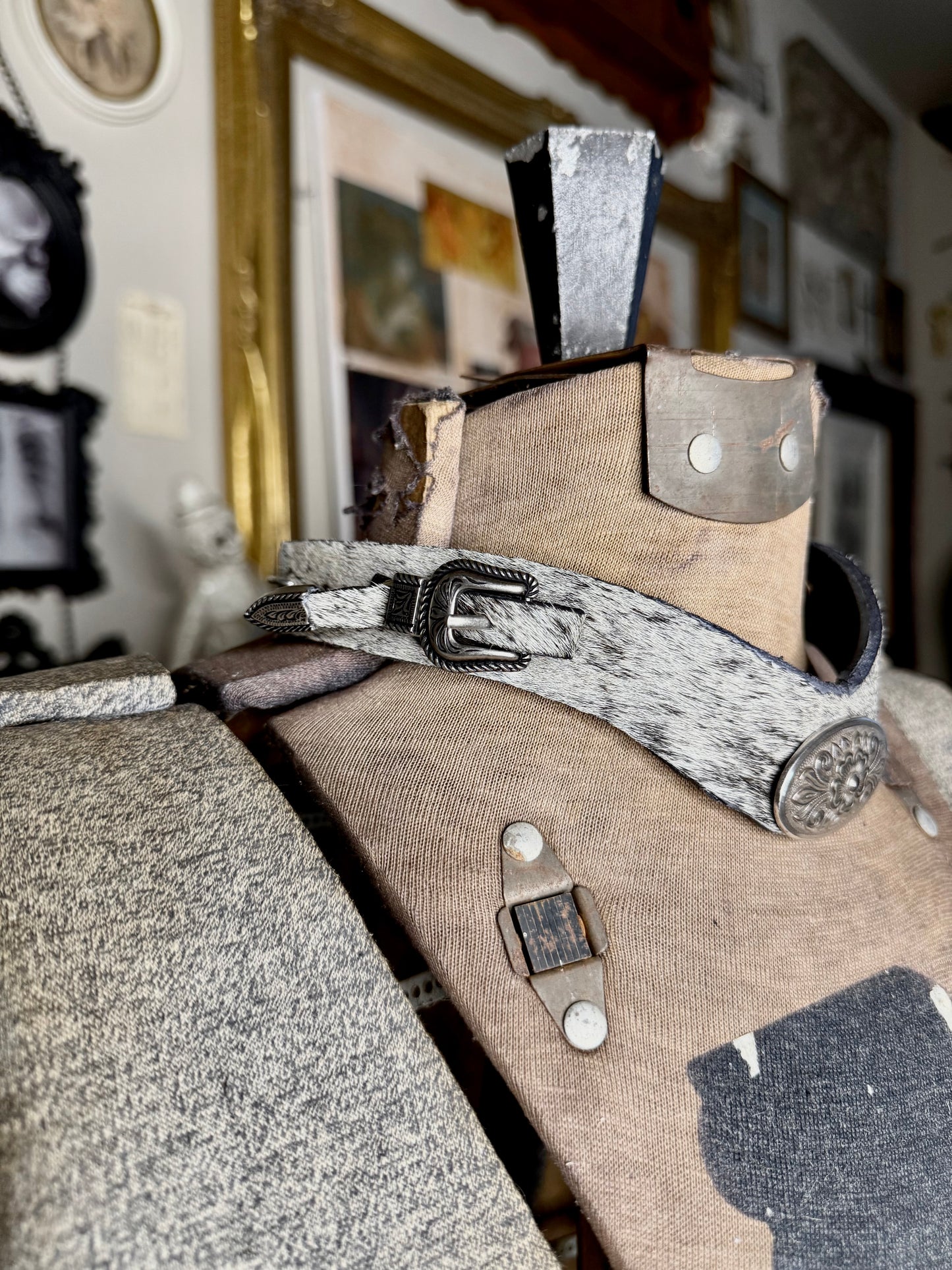 'Badlands' Cowhide Choker