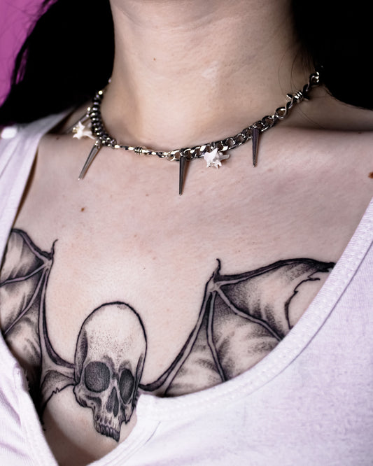 "𝖁𝖎𝖈𝖙𝖔𝖗𝖎𝖆" Necklace