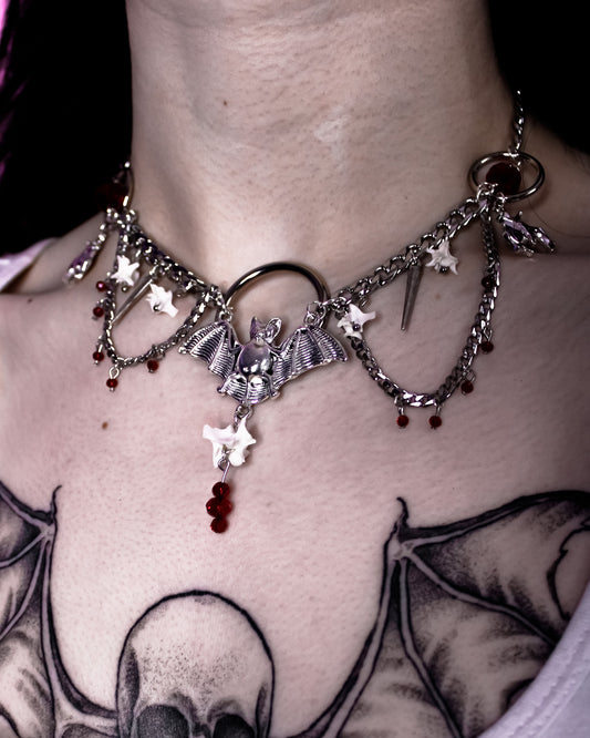 "𝕸𝖎𝖈𝖍𝖆𝖊𝖑" Necklace Red
